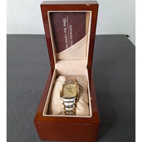 Sawotka's two - Tone Stainless Steel Design Quartz Movement